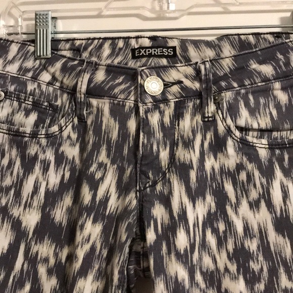 Express pants - Picture 2 of 3
